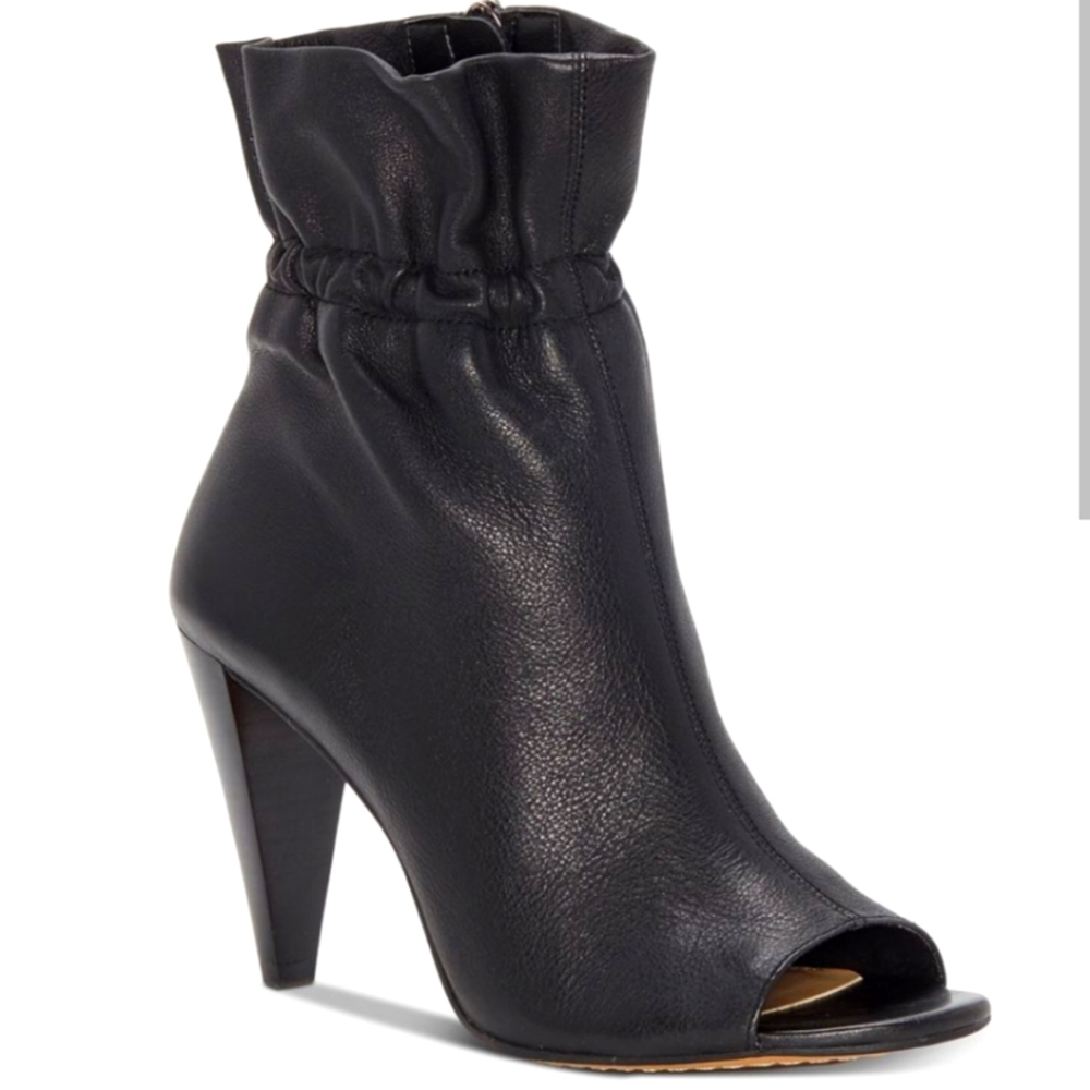 Vince Camuto Addeiena Black Leather Smock Cone-Heel Booties / 8.5